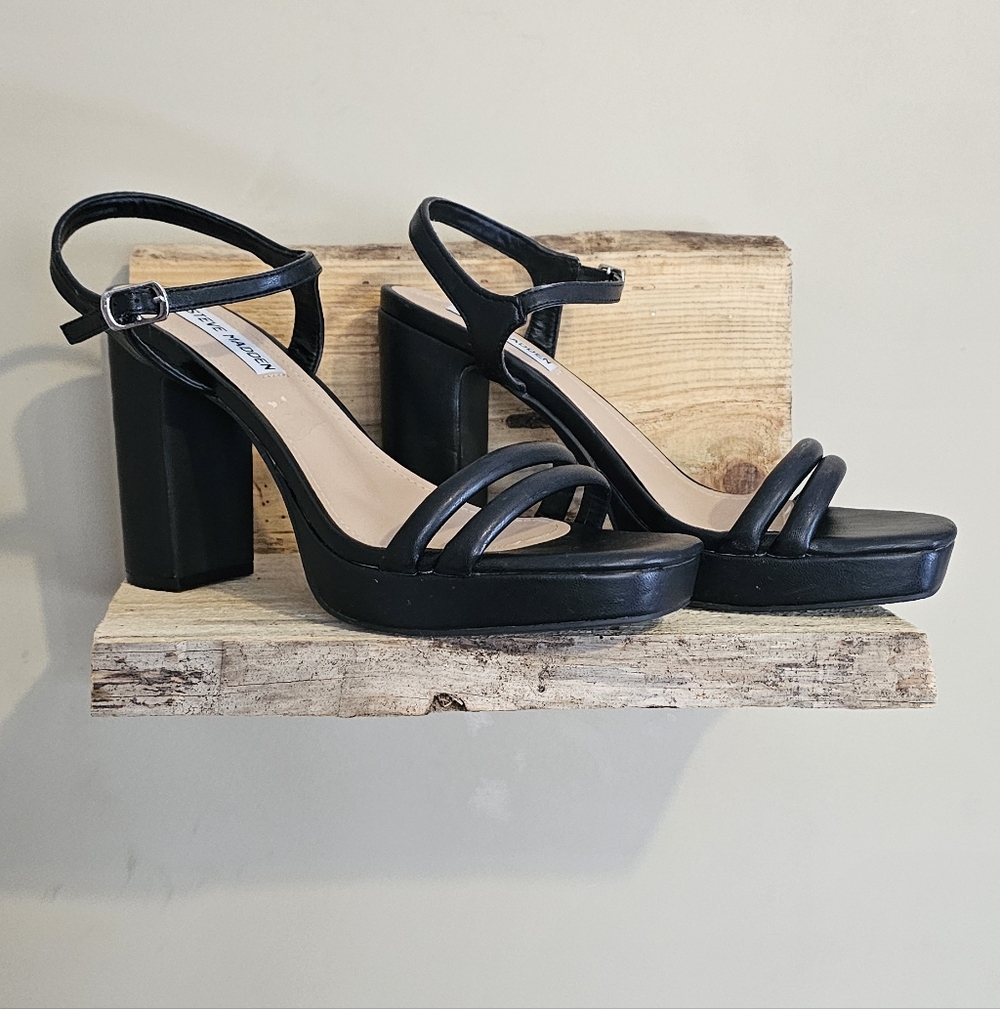 Steve Madden Womens Size 9 Black Heels One Scuff As Shown On Inside